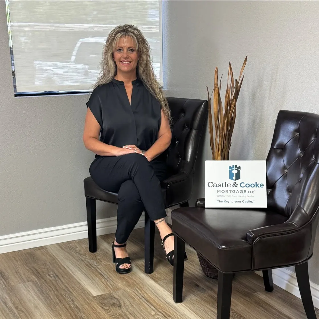 Jennifer Gokool in the Castle & Cooke Mortgage office
